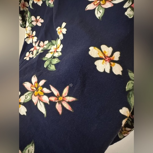 St John’s Bay - Floral Navy Blue Top - Picture 8 of 8